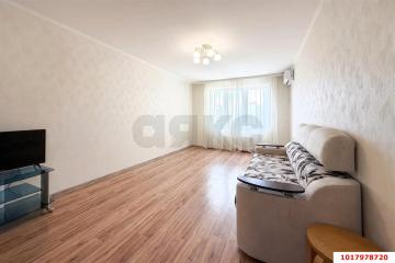 Фото №1: 2-комнатная квартира <span class="whitespace-nowrap">61 м²</span>, <span class="whitespace-nowrap">10/16 эт.</span> - Краснодар, мкр. Восточно-Кругликовский, ул. Героя Владислава Посадского, 50