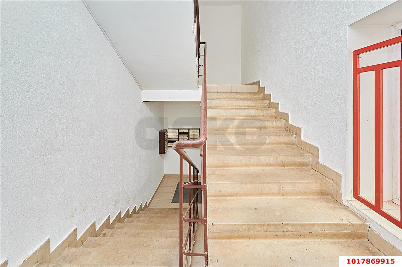 Фото №8: 1-комнатная квартира <span class="whitespace-nowrap">32 м²</span>, <span class="whitespace-nowrap">8/8 эт.</span> - Краснодар, Прикубанский внутригородской округ, Калинино, Завод Радиоизмерительных Приборов, мкр. жилой комплекс Красивый, б-р Интернациональный, 110