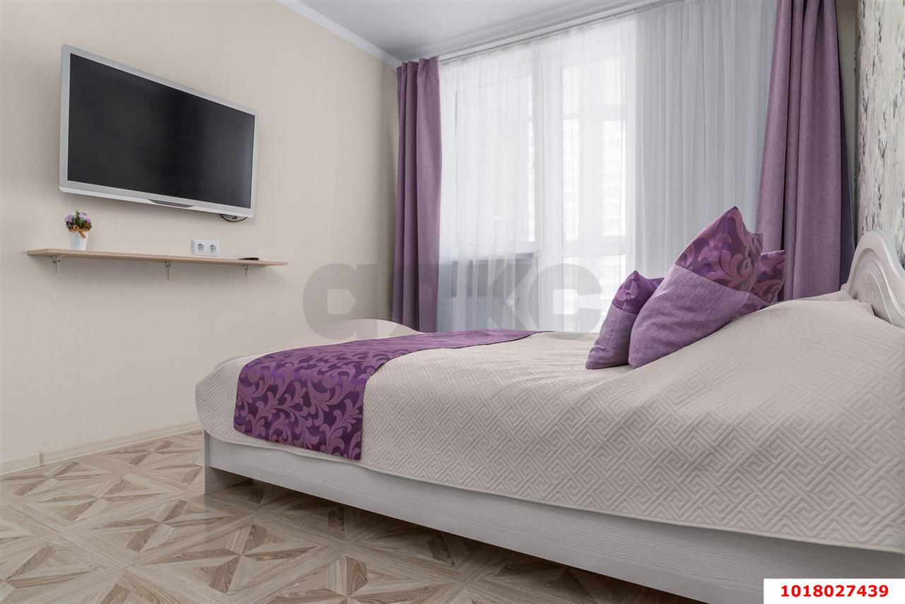 Фото №10: 2-комнатная квартира <span class="whitespace-nowrap">65 м²</span>, <span class="whitespace-nowrap">4/24 эт.</span> - Краснодар, Прикубанский внутригородской округ, имени Петра Метальникова, мкр. ЖК Времена Года 3, ул. Цезаря Куникова, 24к3
