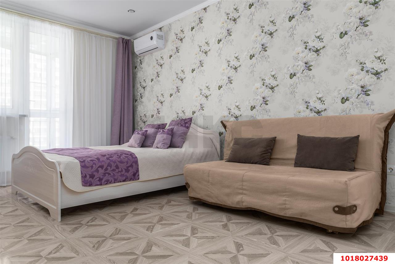 Фото №8: 2-комнатная квартира <span class="whitespace-nowrap">65 м²</span>, <span class="whitespace-nowrap">4/24 эт.</span> - Краснодар, Прикубанский внутригородской округ, имени Петра Метальникова, мкр. ЖК Времена Года 3, ул. Цезаря Куникова, 24к3