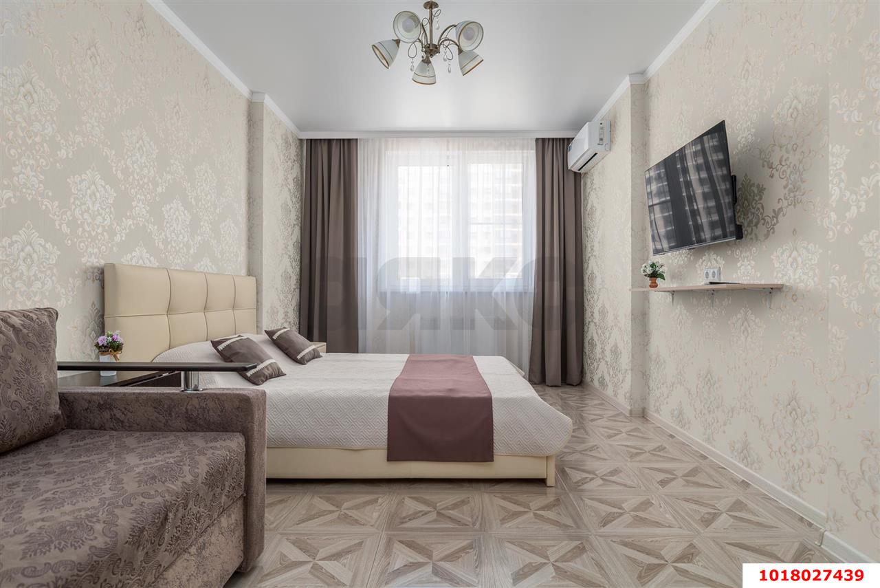 Фото №5: 2-комнатная квартира <span class="whitespace-nowrap">65 м²</span>, <span class="whitespace-nowrap">4/24 эт.</span> - Краснодар, Прикубанский внутригородской округ, имени Петра Метальникова, мкр. ЖК Времена Года 3, ул. Цезаря Куникова, 24к3