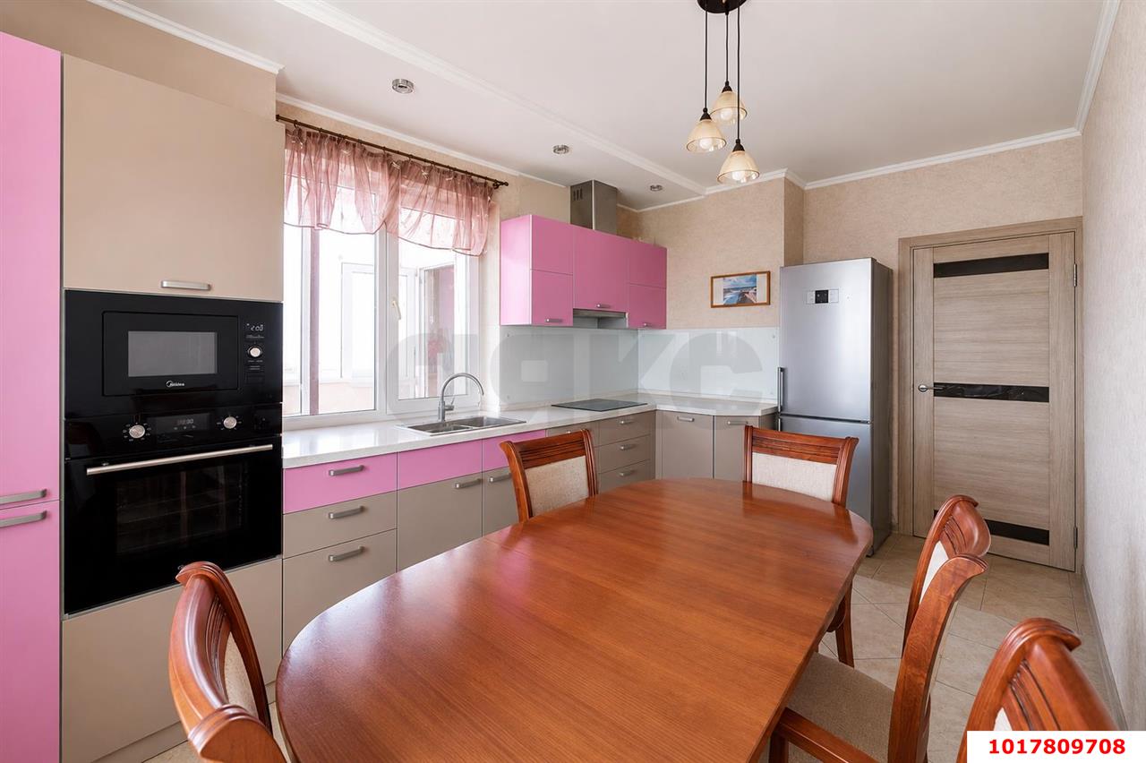 Фото №2: 2-комнатная квартира <span class="whitespace-nowrap">70 м²</span>, <span class="whitespace-nowrap">9/16 эт.</span> - Краснодар, Центральный внутригородской округ, мкр. Завод Измерительных Приборов, ул. Московская, 59