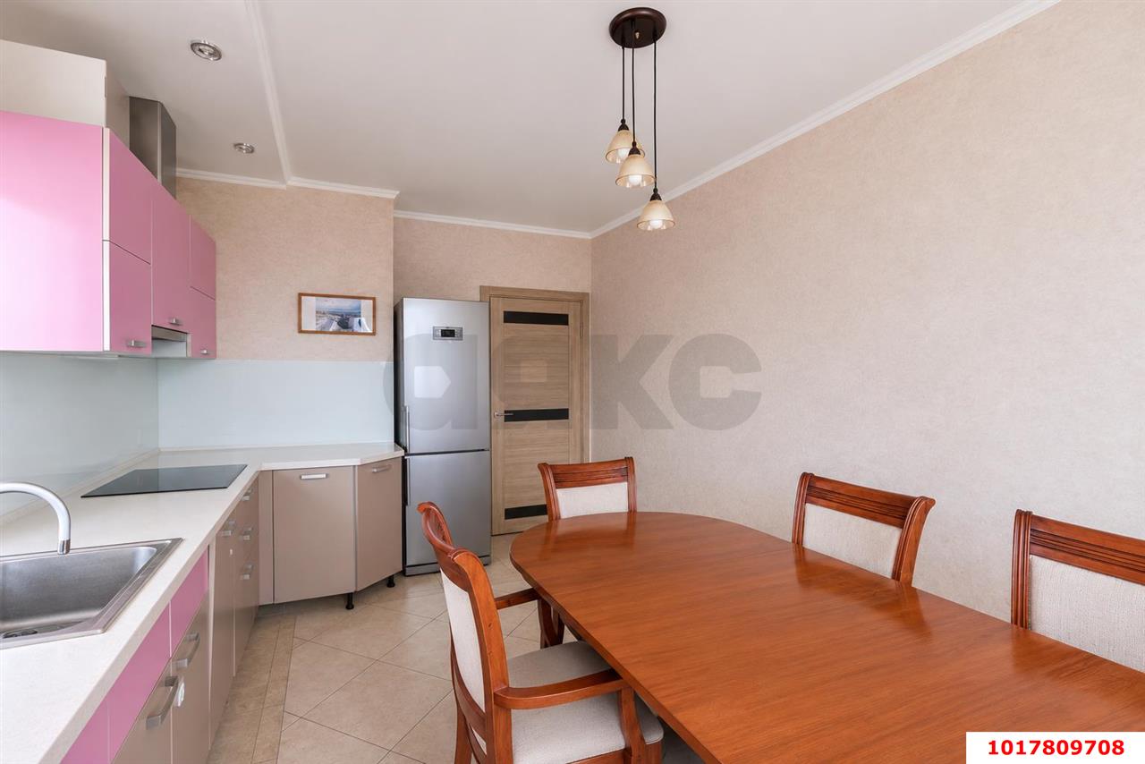 Фото №3: 2-комнатная квартира <span class="whitespace-nowrap">70 м²</span>, <span class="whitespace-nowrap">9/16 эт.</span> - Краснодар, Центральный внутригородской округ, мкр. Завод Измерительных Приборов, ул. Московская, 59