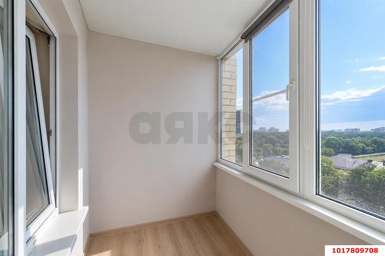 Фото №4: 2-комнатная квартира <span class="whitespace-nowrap">70 м²</span>, <span class="whitespace-nowrap">9/16 эт.</span> - Краснодар, Центральный внутригородской округ, мкр. Завод Измерительных Приборов, ул. Московская, 59