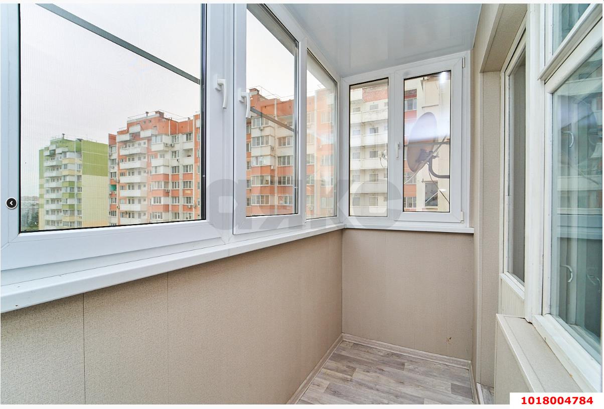 Фото №4: 1-комнатная квартира <span class="whitespace-nowrap">38 м²</span>, <span class="whitespace-nowrap">3/16 эт.</span> - Краснодар, Прикубанский внутригородской округ, мкр. Юбилейный, ул. имени Калинина, 13к63