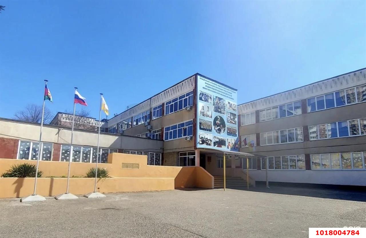 Фото №10: 1-комнатная квартира <span class="whitespace-nowrap">38 м²</span>, <span class="whitespace-nowrap">3/16 эт.</span> - Краснодар, Прикубанский внутригородской округ, мкр. Юбилейный, ул. имени Калинина, 13к63