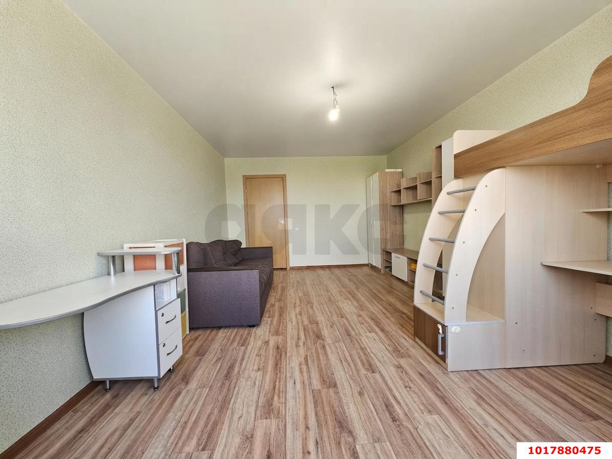 Фото №2: 2-комнатная квартира <span class="whitespace-nowrap">79 м²</span>, <span class="whitespace-nowrap">8/9 эт.</span> - Яблоновский, ул. Гагарина, 192к5