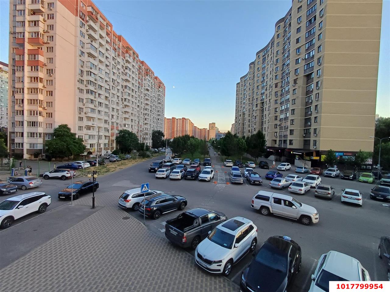 Фото №11: 2-комнатная квартира <span class="whitespace-nowrap">76 м²</span>, <span class="whitespace-nowrap">2/17 эт.</span> - Краснодар, Прикубанский внутригородской округ, мкр. Восточно-Кругликовский, ул. имени 40-летия Победы, 97/2