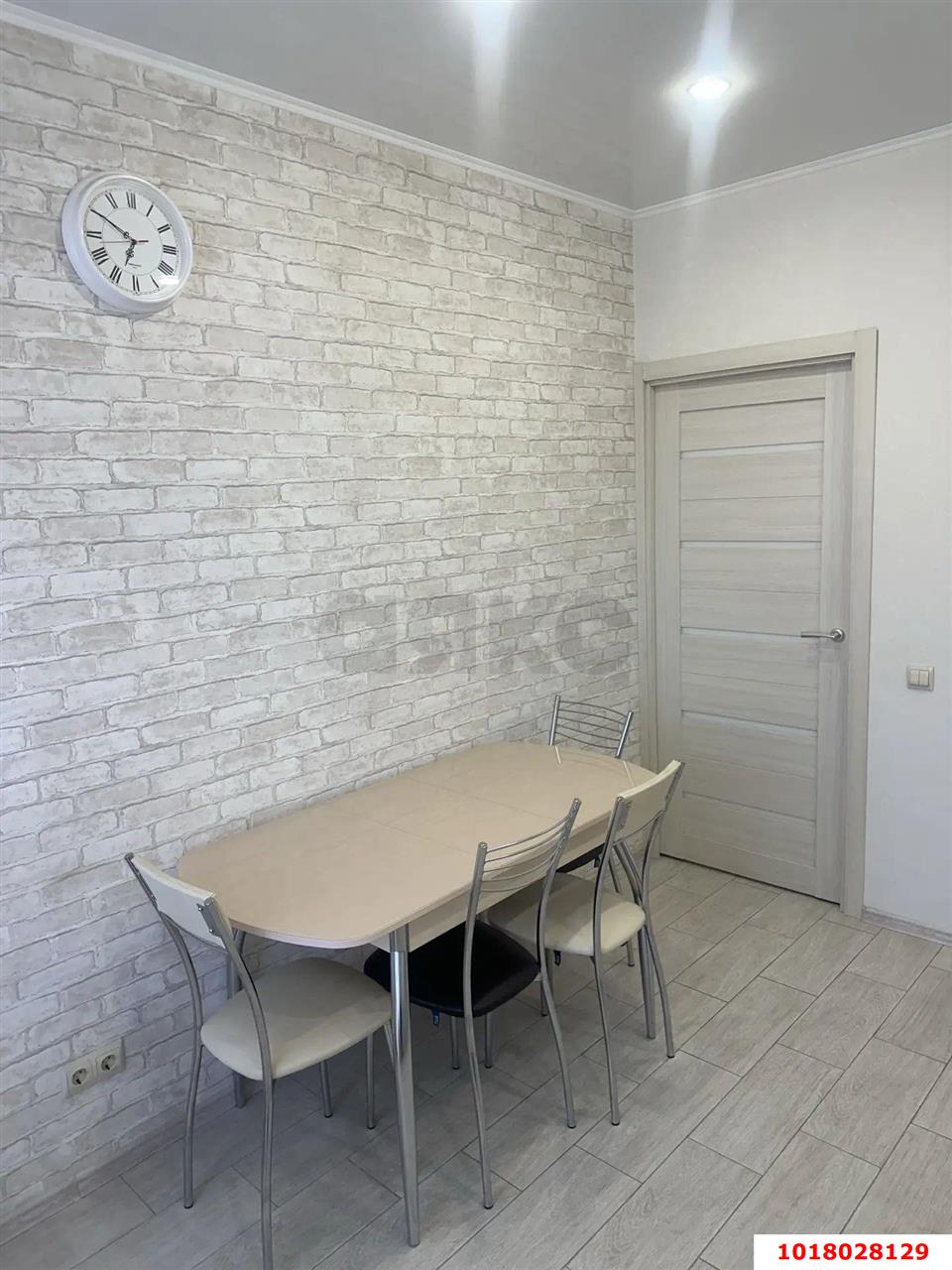 Фото №5: 1-комнатная квартира <span class="whitespace-nowrap">38 м²</span>, <span class="whitespace-nowrap">14/18 эт.</span> - Краснодар, Карасунский внутригородской округ, Гидростроителей, мкр. жилой комплекс Премьера, ул. Автолюбителей, 1/7к2