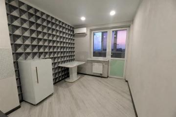 Фото №1: 1-комнатная квартира <span class="whitespace-nowrap">31 м²</span>, <span class="whitespace-nowrap">5/13 эт.</span> - Краснодар, мкр. Светлоград, ул. Красных Партизан, 1/4к1