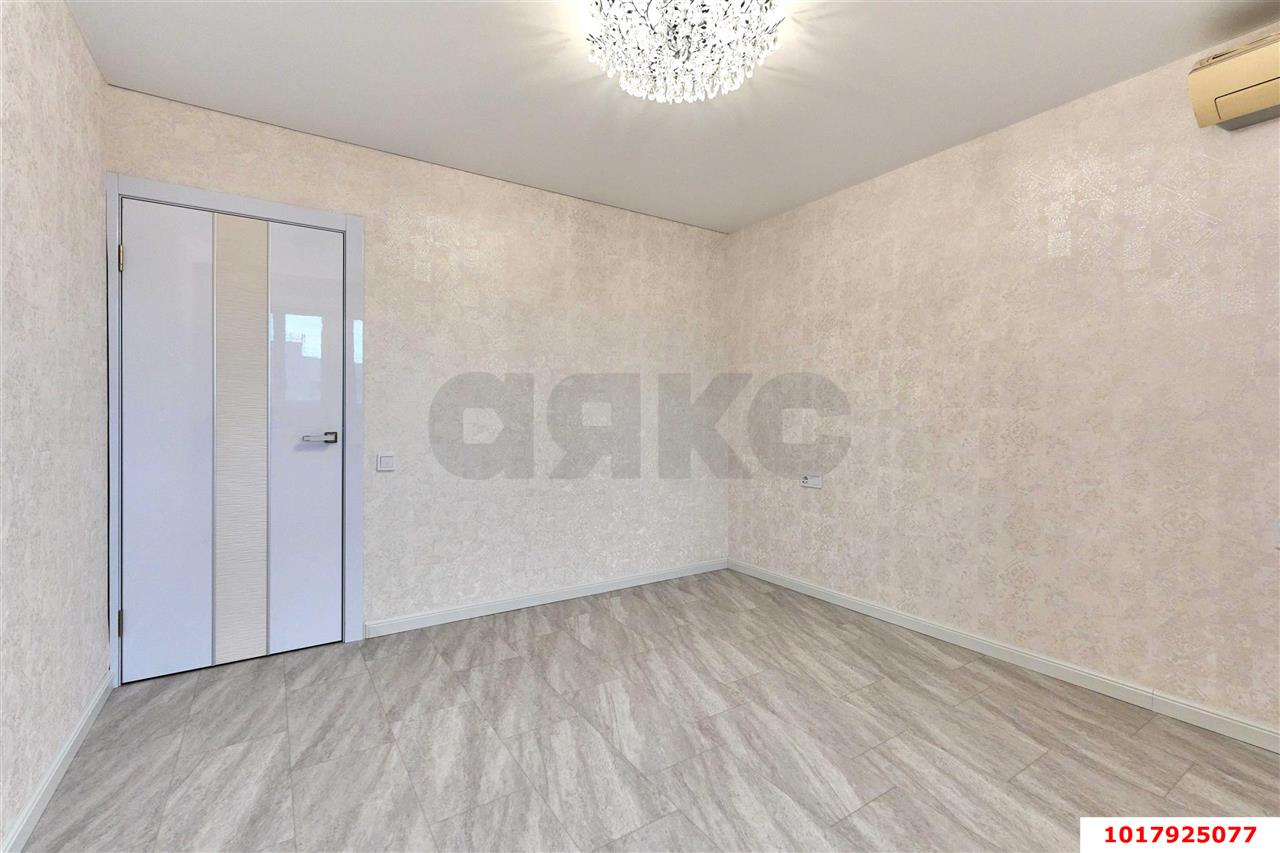 Фото №6: 2-комнатная квартира <span class="whitespace-nowrap">56 м²</span>, <span class="whitespace-nowrap">15/16 эт.</span> - Краснодар, Прикубанский внутригородской округ, мкр. Восточно-Кругликовский, ул. Черкасская, 58