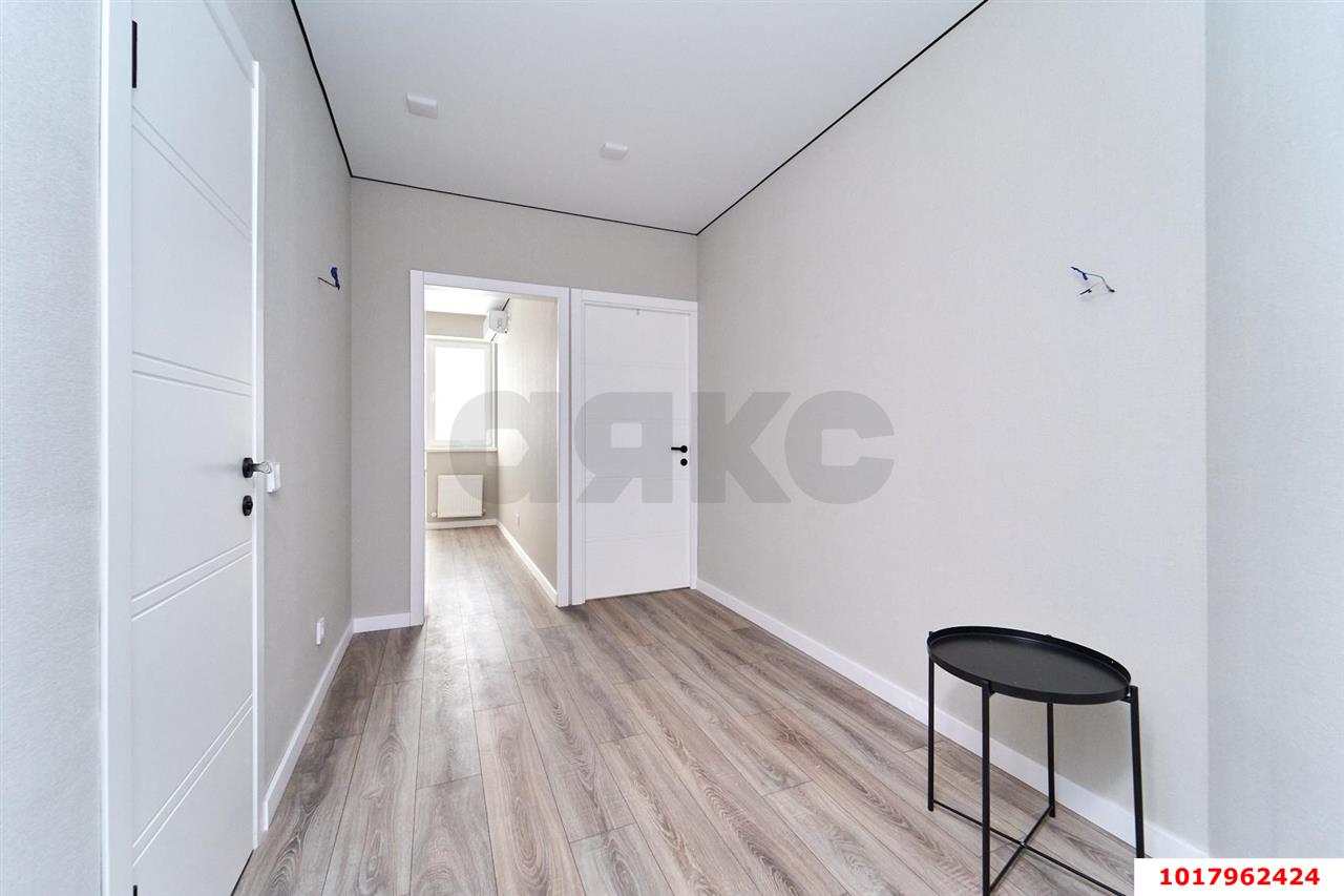Фото №7: 1-комнатная квартира <span class="whitespace-nowrap">43 м²</span>, <span class="whitespace-nowrap">5/16 эт.</span> - Краснодар, Прикубанский внутригородской округ, мкр. 2-я Площадка, ул. Ветеранов, 85