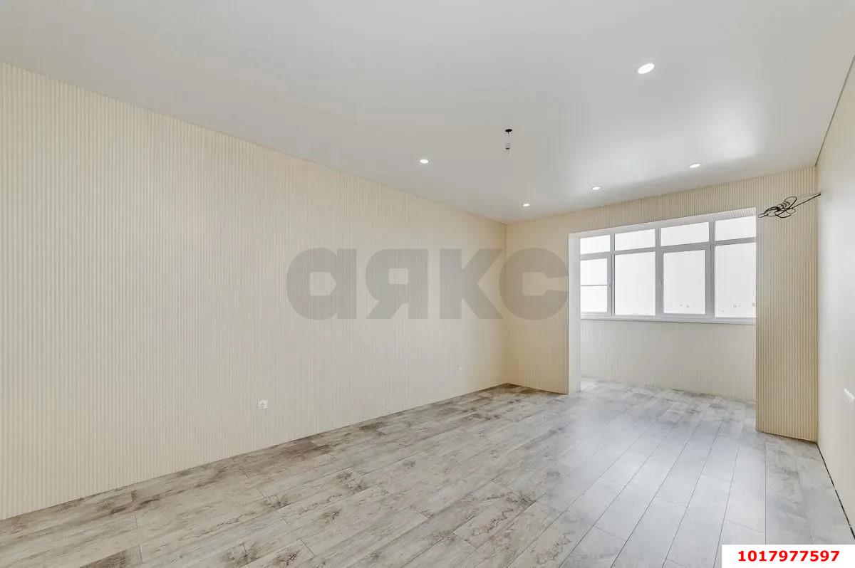 Фото №6: 3-комнатная квартира <span class="whitespace-nowrap">100 м²</span>, <span class="whitespace-nowrap">15/16 эт.</span> - Краснодар, Центральный внутригородской округ, ЖК Каскад, мкр. Центральный, ул. Леваневского, 187