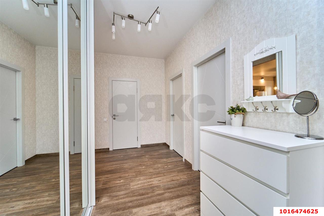 Фото №8: 3-комнатная квартира <span class="whitespace-nowrap">95 м²</span>, <span class="whitespace-nowrap">7/10 эт.</span> - Краснодар, Карасунский внутригородской округ, мкр. Черёмушки, ул. Димитрова, 202