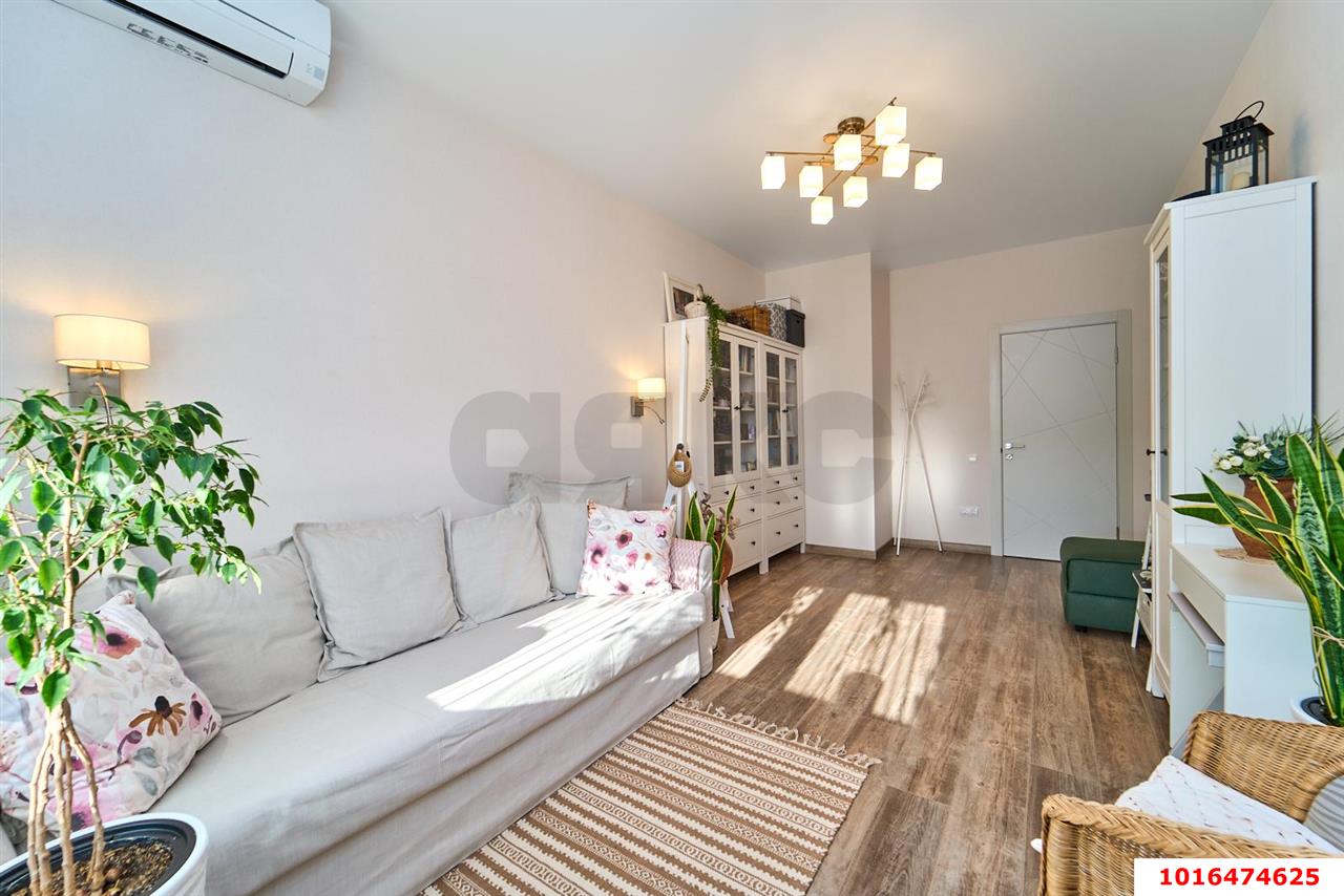Фото №17: 3-комнатная квартира <span class="whitespace-nowrap">95 м²</span>, <span class="whitespace-nowrap">7/10 эт.</span> - Краснодар, Карасунский внутригородской округ, мкр. Черёмушки, ул. Димитрова, 202