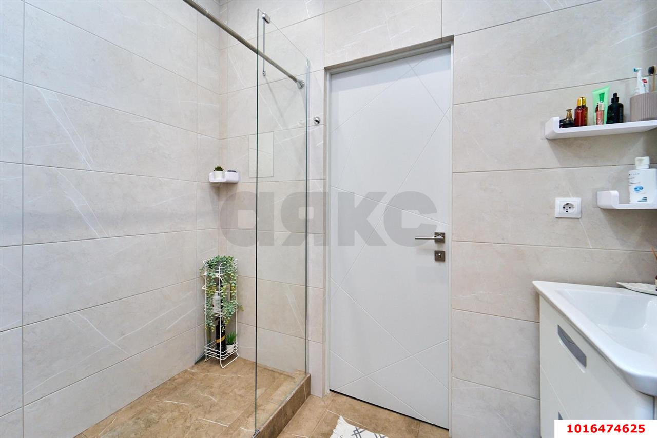 Фото №20: 3-комнатная квартира <span class="whitespace-nowrap">95 м²</span>, <span class="whitespace-nowrap">7/10 эт.</span> - Краснодар, Карасунский внутригородской округ, мкр. Черёмушки, ул. Димитрова, 202