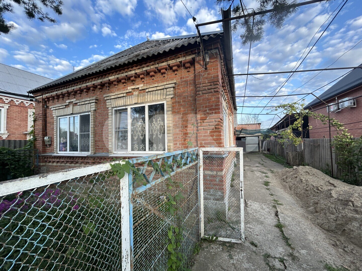 Фото №2: Дом <span class="whitespace-nowrap">100 м²</span> <span class="whitespace-nowrap">+ 7 сот.</span>, <span class="whitespace-nowrap">1 эт.</span> - Новокубанск, ул. Третьего Интернационала, 59