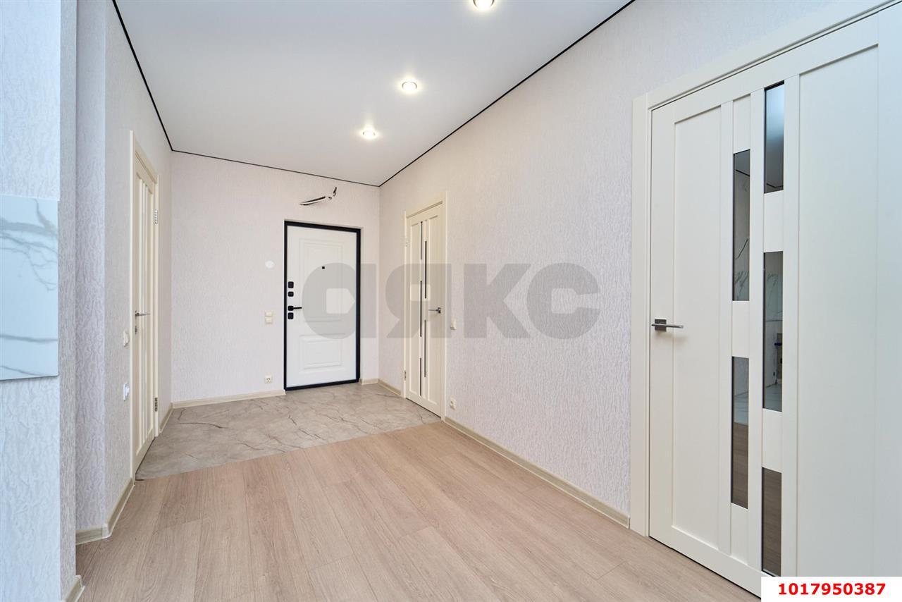 Фото №7: 1-комнатная квартира <span class="whitespace-nowrap">44 м²</span>, <span class="whitespace-nowrap">11/12 эт.</span> - Краснодар, Прикубанский внутригородской округ, ЖК Небо, мкр. 9-й километр, ул. Ярославская, 115к3