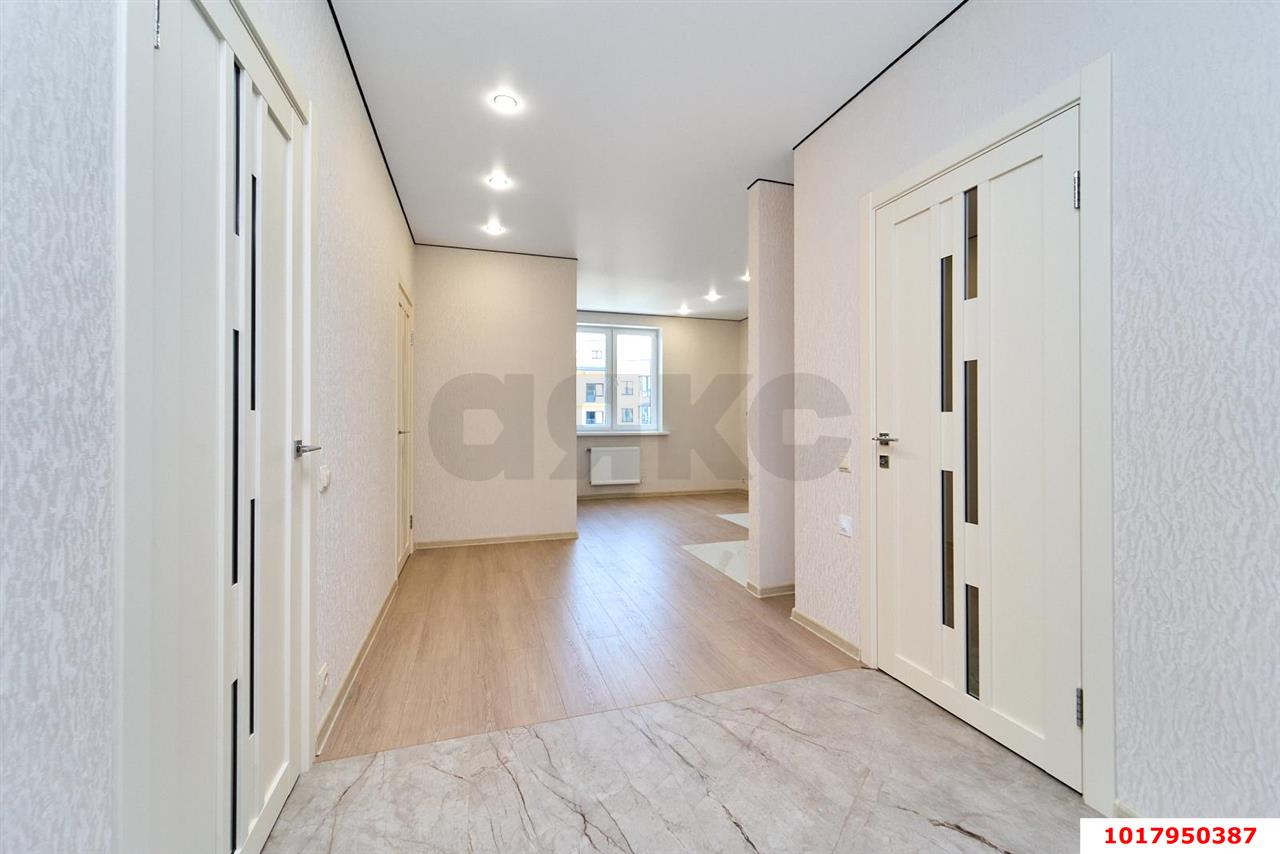 Фото №3: 1-комнатная квартира <span class="whitespace-nowrap">44 м²</span>, <span class="whitespace-nowrap">11/12 эт.</span> - Краснодар, Прикубанский внутригородской округ, ЖК Небо, мкр. 9-й километр, ул. Ярославская, 115к3