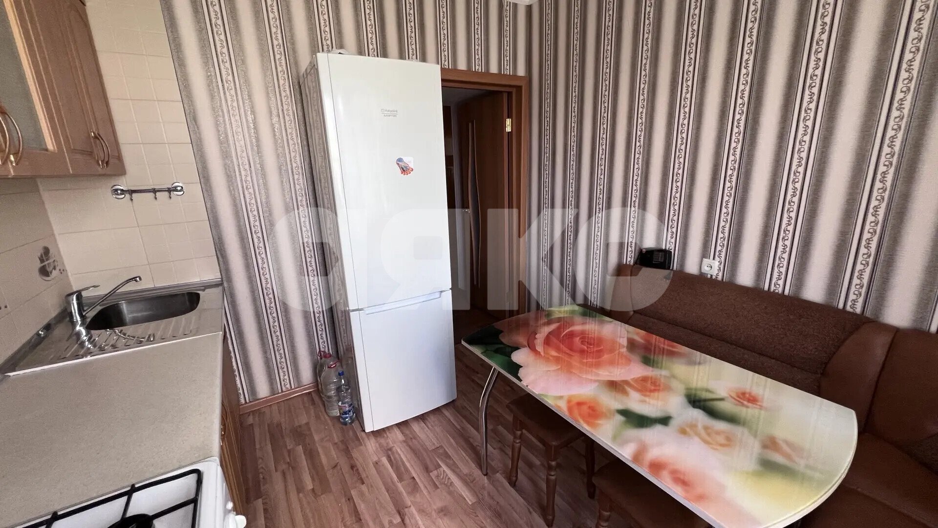 Фото №3: 3-комнатная квартира <span class="whitespace-nowrap">63 м²</span>, <span class="whitespace-nowrap">8/9 эт.</span> - Майкоп, мкр. квартал Черёмушки, ул. Юннатов, 2Б