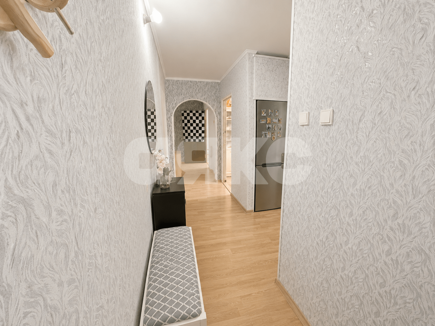 Фото №2: 3-комнатная квартира <span class="whitespace-nowrap">57 м²</span>, <span class="whitespace-nowrap">4/5 эт.</span> - Майкоп, мкр. ЦКЗ, ул. Железнодорожная, 154