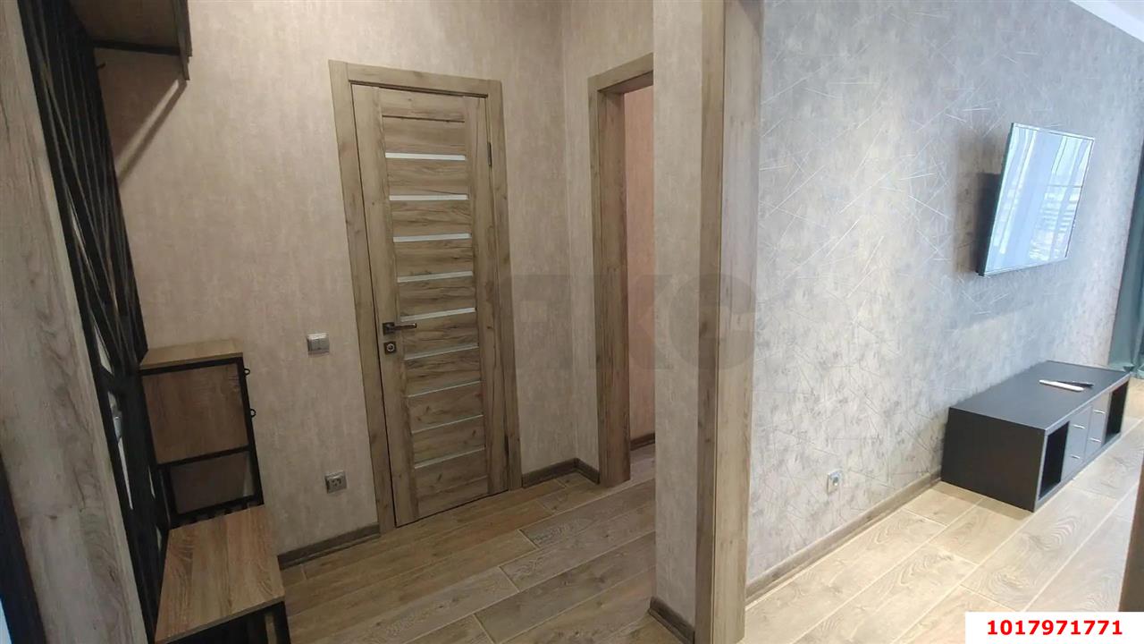 Фото №8: 1-комнатная квартира <span class="whitespace-nowrap">39 м²</span>, <span class="whitespace-nowrap">12/16 эт.</span> - Краснодар, Прикубанский внутригородской округ, мкр. ЖК Красная Площадь, ул. Конгрессная, 25