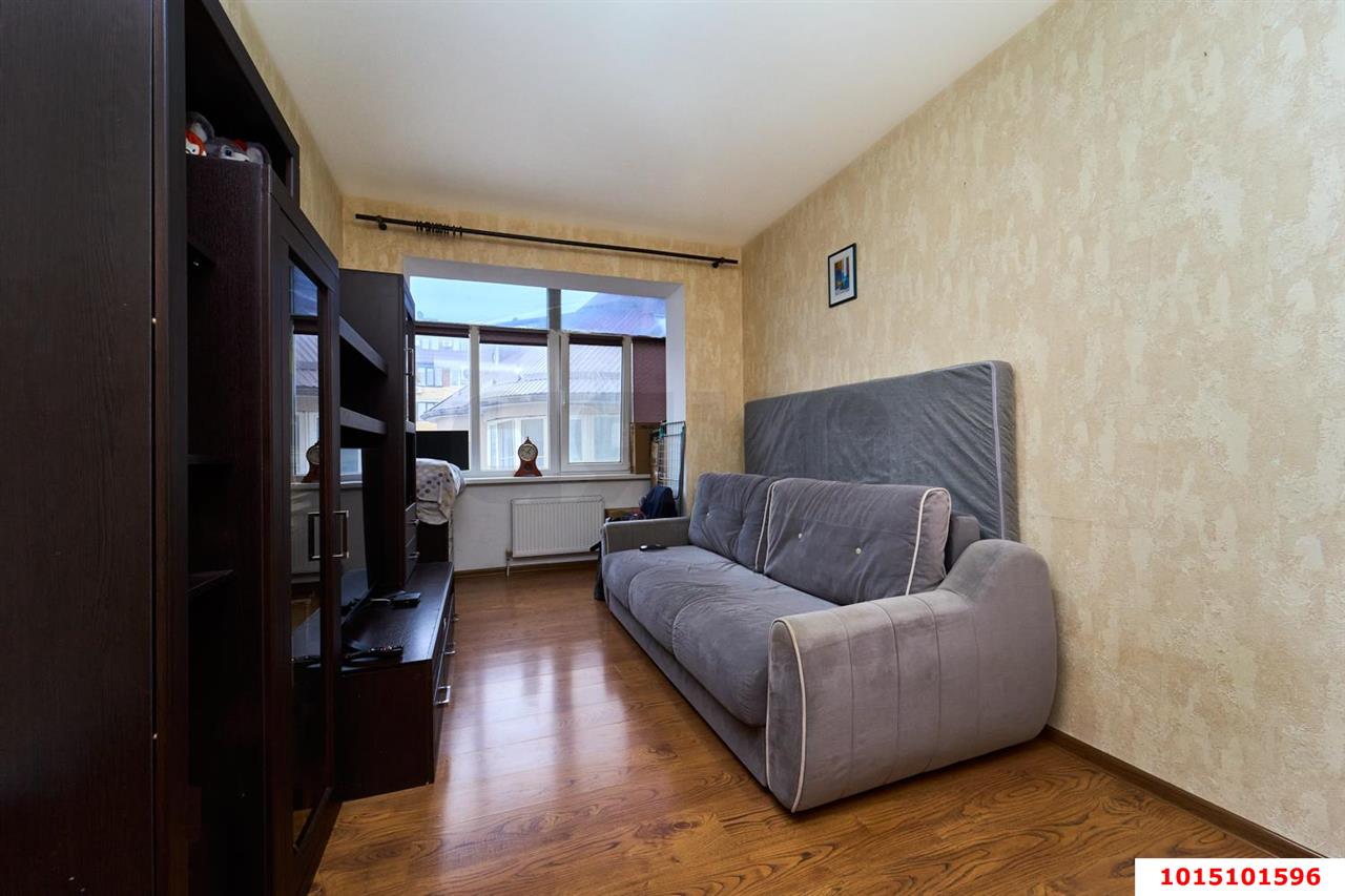 Фото №7: 1-комнатная квартира <span class="whitespace-nowrap">35 м²</span>, <span class="whitespace-nowrap">3/6 эт.</span> - Краснодар, мкр. Прикубанский внутригородской округ, ул. Тепличная, 100