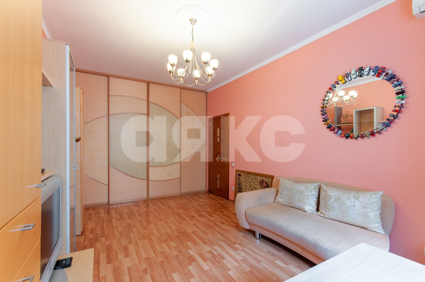 Фото №6: 3-комнатная квартира <span class="whitespace-nowrap">77 м²</span>, <span class="whitespace-nowrap">3/5 эт.</span> - Москва, ул. Гашека, 9