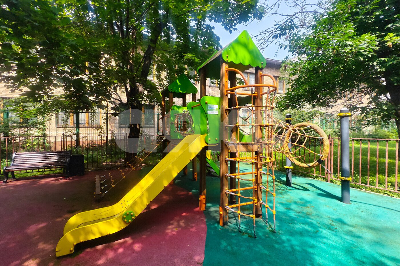 Фото №25: 3-комнатная квартира <span class="whitespace-nowrap">77 м²</span>, <span class="whitespace-nowrap">3/5 эт.</span> - Москва, ул. Гашека, 9