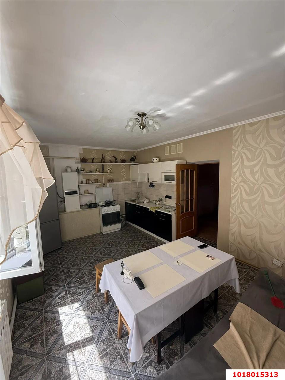 Фото №6: Дом <span class="whitespace-nowrap">209 м²</span> <span class="whitespace-nowrap">+ 16 сот.</span>, <span class="whitespace-nowrap">2 эт.</span> - Старокорсунская, мкр. Карасунский внутригородской округ, ул. Комсомольская, 2/2