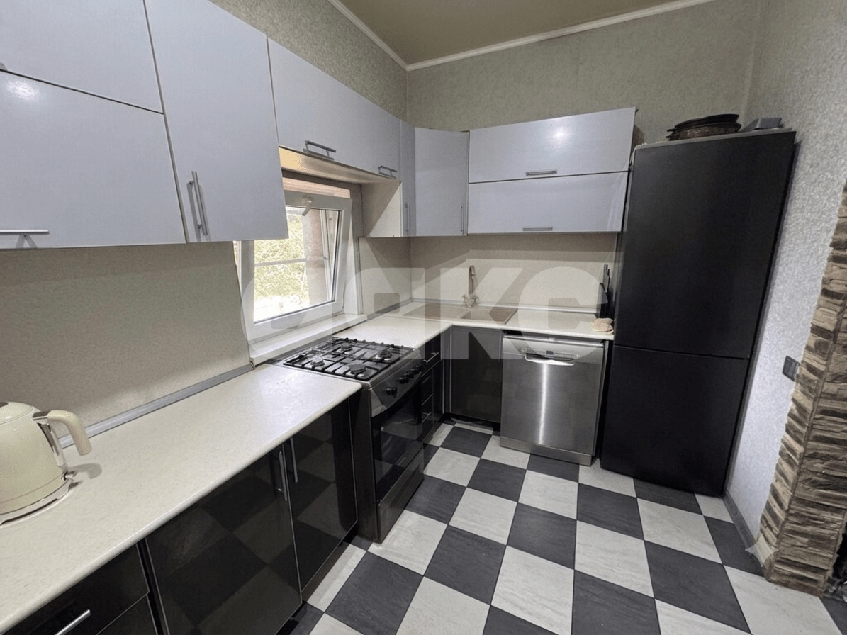 Фото №10: Дом <span class="whitespace-nowrap">114 м²</span> <span class="whitespace-nowrap">+ 6.98 сот.</span>, <span class="whitespace-nowrap">1 эт.</span> - Майкоп, мкр. Кондитерской Фабрики, ул. Заводская, 176