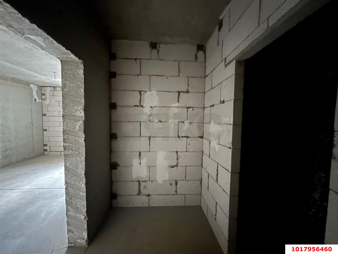 Фото №8: Студия <span class="whitespace-nowrap">32 м²</span>, <span class="whitespace-nowrap">12/24 эт.</span> - Краснодар, Центральный внутригородской округ, мкр. Черёмушки, ул. Обрывная, 22/1