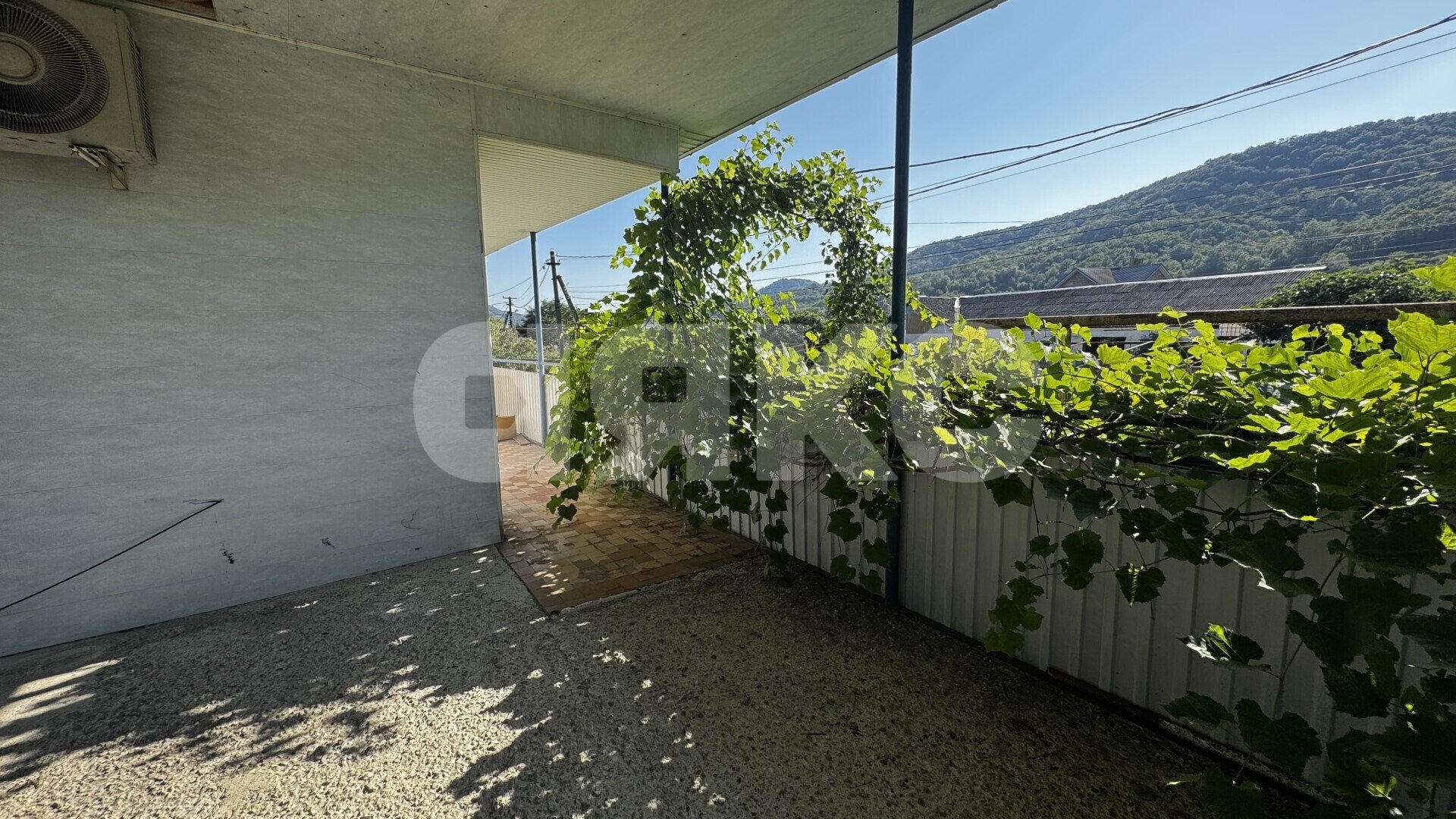 Фото №6: Дом <span class="whitespace-nowrap">120 м²</span> <span class="whitespace-nowrap">+ 6 сот.</span>, <span class="whitespace-nowrap">2 эт.</span> - Агуй-Шапсуг, ул. Шапсугская