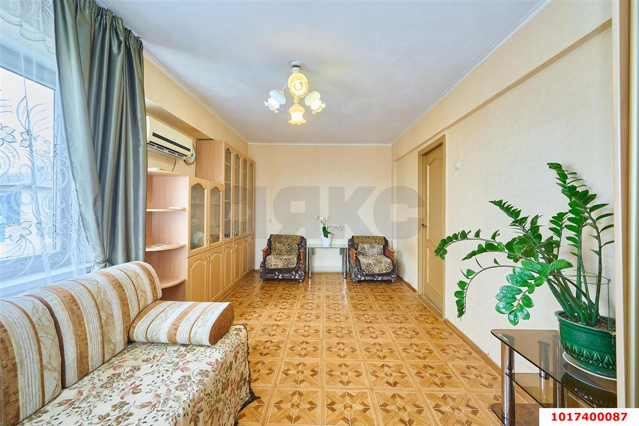 Фото №2: 2-комнатная квартира <span class="whitespace-nowrap">45 м²</span>, <span class="whitespace-nowrap">5/5 эт.</span> - Краснодар, мкр. Западный внутригородской округ, ул. Гагарина, 240