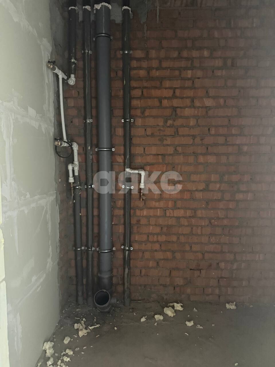 Фото №5: 3-комнатная квартира <span class="whitespace-nowrap">62 м²</span>, <span class="whitespace-nowrap">4/5 эт.</span> - Мариуполь, р. Жовтневый, пр-кт Строителей, 62