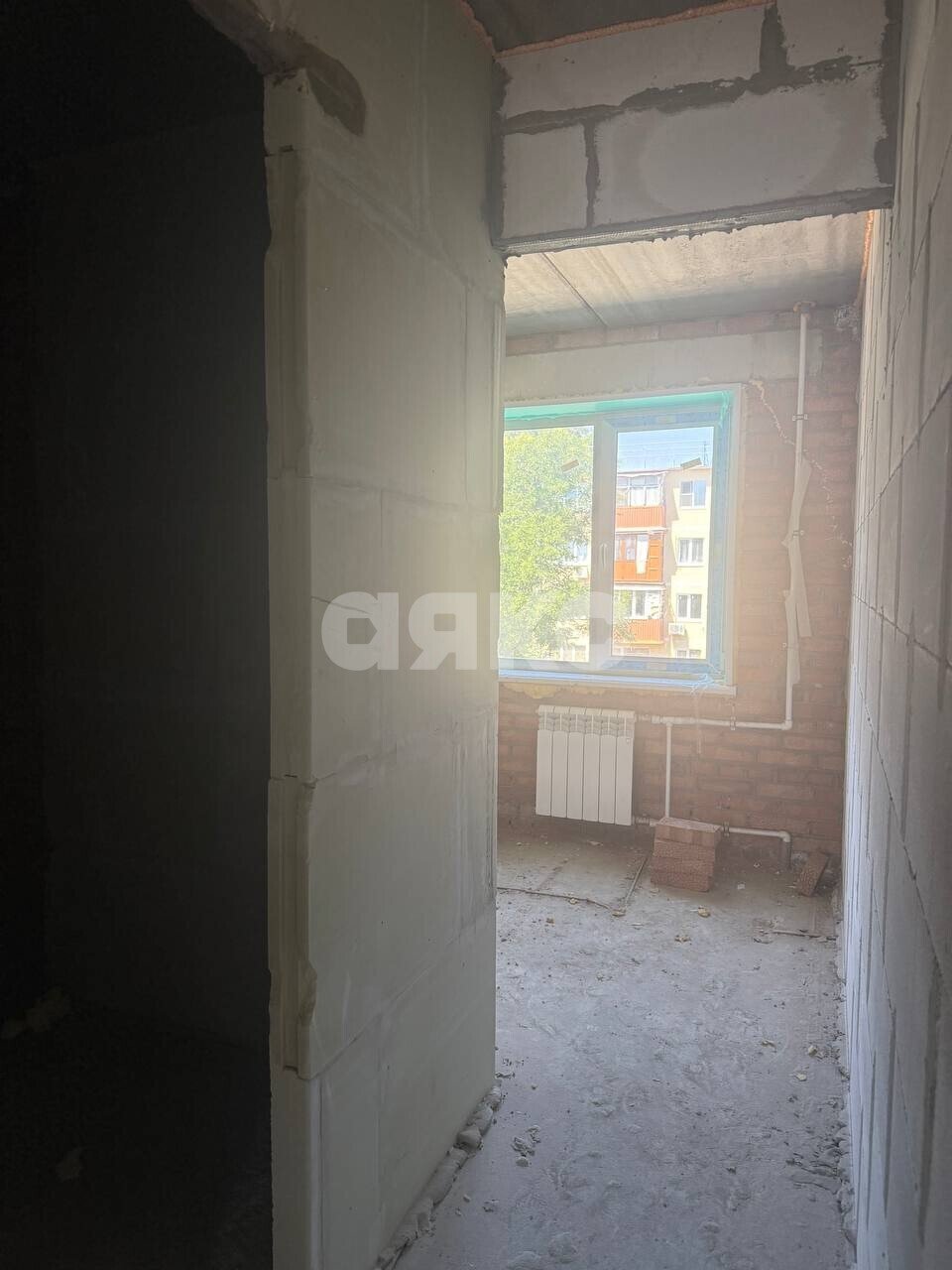 Фото №3: 3-комнатная квартира <span class="whitespace-nowrap">62 м²</span>, <span class="whitespace-nowrap">4/5 эт.</span> - Мариуполь, р. Жовтневый, пр-кт Строителей, 62