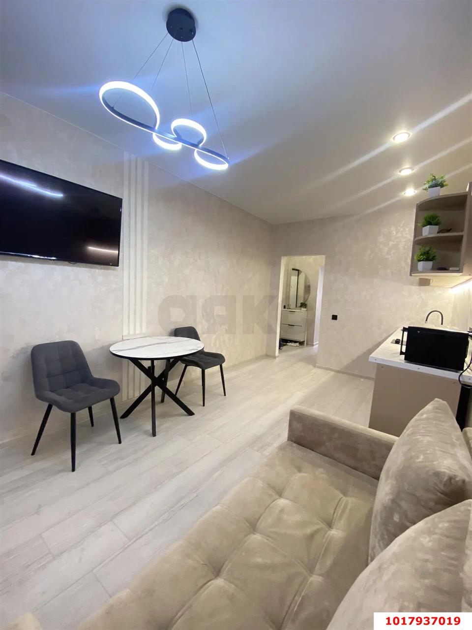 Фото №3: 1-комнатная квартира <span class="whitespace-nowrap">40 м²</span>, <span class="whitespace-nowrap">2/5 эт.</span> - Новая Адыгея, мкр. жилой комплекс Мега, ул. Бжегокайская, 90/3к1