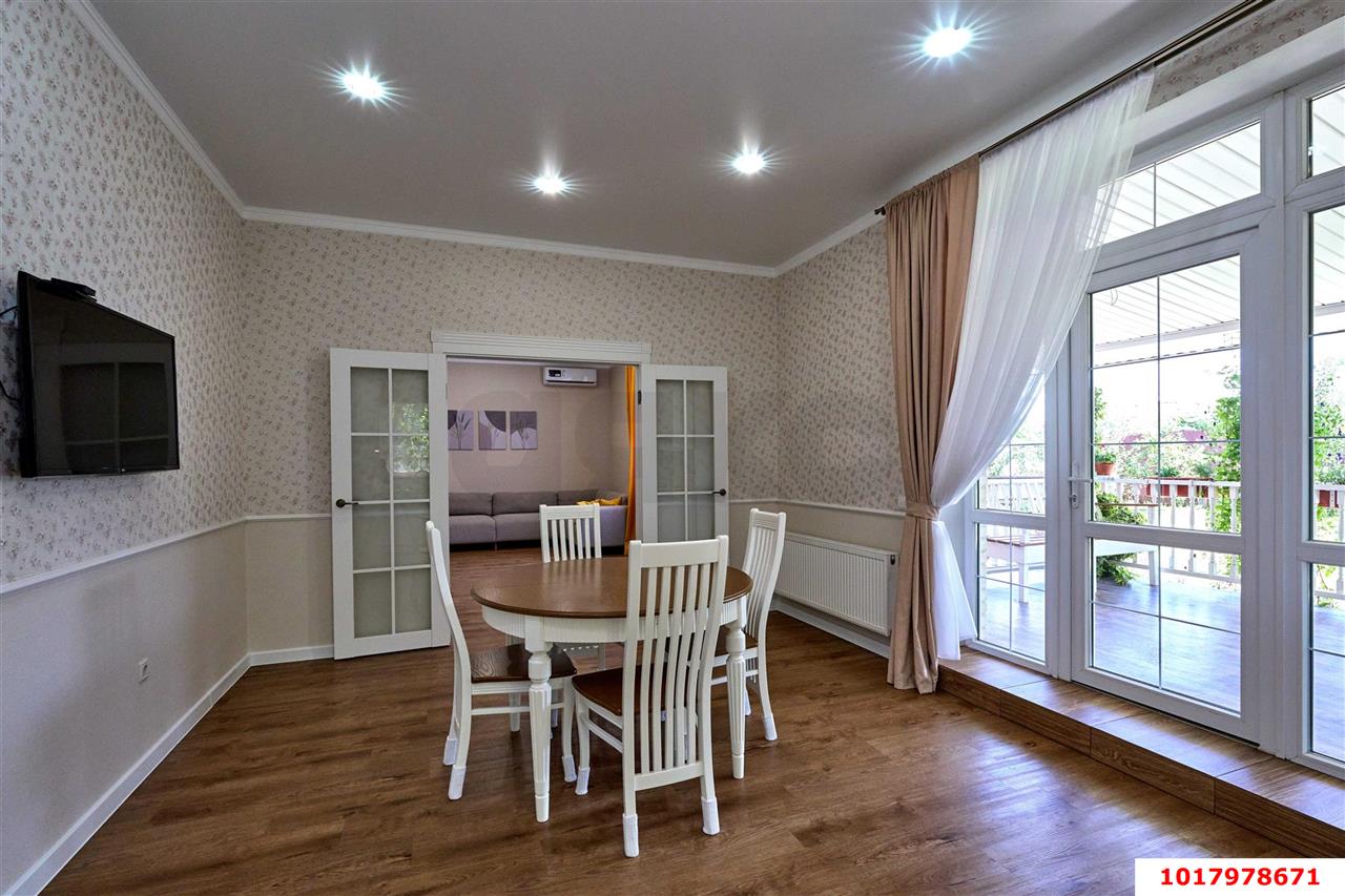 Фото №10: Дом <span class="whitespace-nowrap">127 м²</span> <span class="whitespace-nowrap">+ 7.3 сот.</span>, <span class="whitespace-nowrap">1 эт.</span> - Краснодар, Прикубанский внутригородской округ, п. коттеджный  Зелёная Долина, ул. Шумана, 34