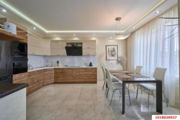 Фото №1: 4-комнатная квартира <span class="whitespace-nowrap">155 м²</span>, <span class="whitespace-nowrap">16/17 эт.</span> - Краснодар, мкр. ЖК Аврора, ул. Гаражная, 67