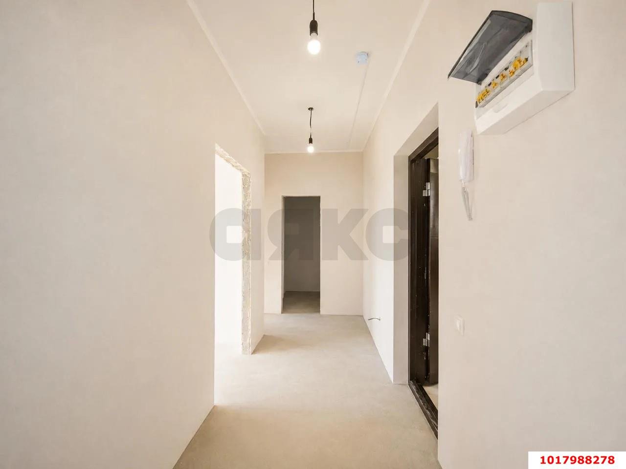 Фото №3: 2-комнатная квартира <span class="whitespace-nowrap">53 м²</span>, <span class="whitespace-nowrap">8/16 эт.</span> - Краснодар, Карасунский внутригородской округ, мкр. ЖК Смородина, ул. Владимира Жириновского, 1к2
