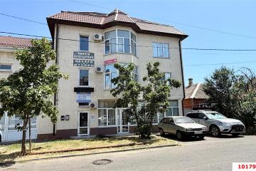 Фото №1: Офисное помещение <span class="whitespace-nowrap">336 м²</span>, <span class="whitespace-nowrap">1/4 эт.</span> - Краснодар, мкр. Фестивальный, ул. Красных Партизан, 144/1