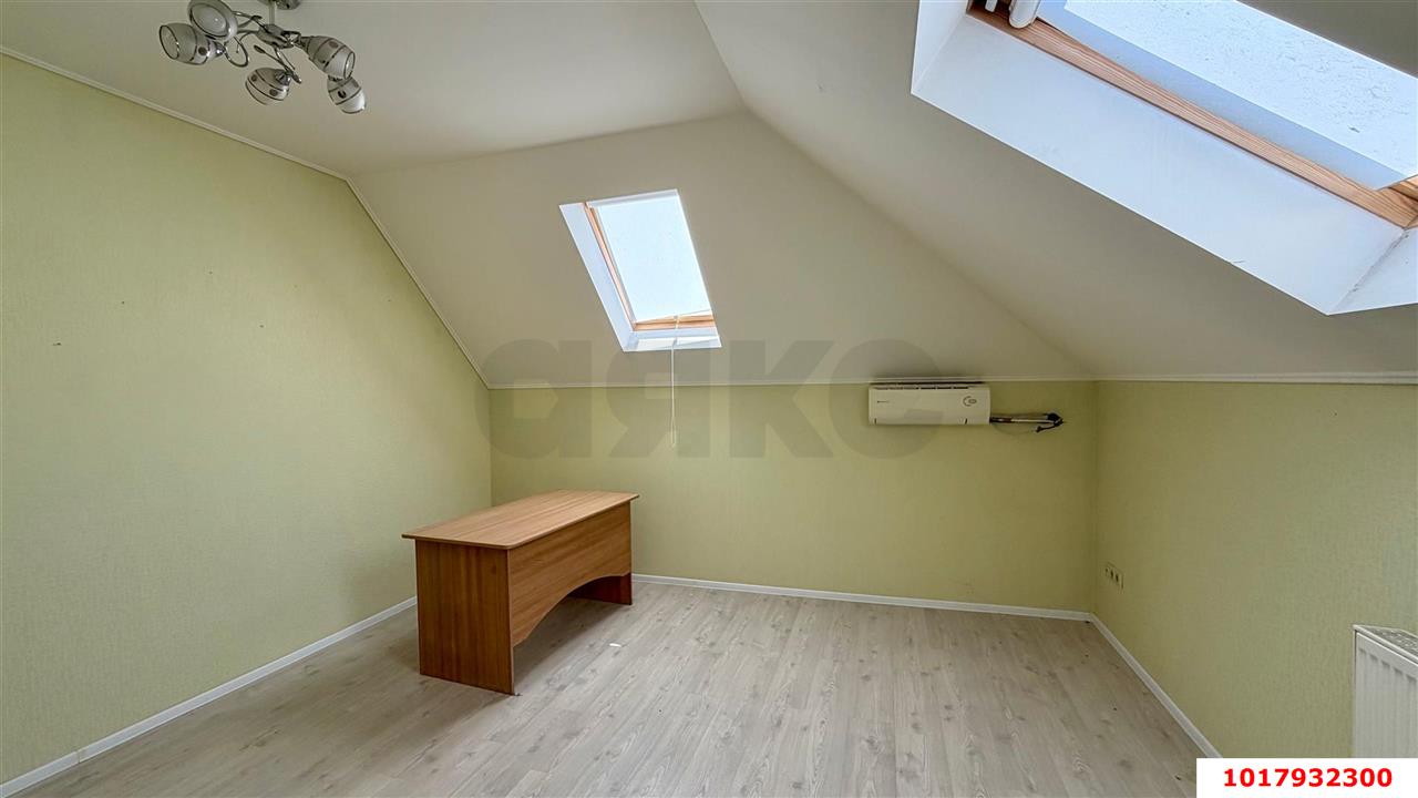 Фото №10: Офисное помещение <span class="whitespace-nowrap">336 м²</span>, <span class="whitespace-nowrap">1/4 эт.</span> - Краснодар, Западный внутригородской округ, мкр. Фестивальный, ул. Красных Партизан, 144/1