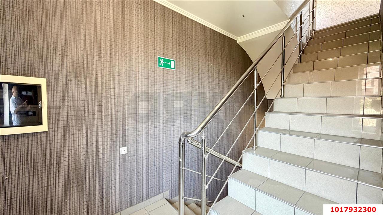 Фото №3: Офисное помещение <span class="whitespace-nowrap">336 м²</span>, <span class="whitespace-nowrap">1/4 эт.</span> - Краснодар, Западный внутригородской округ, мкр. Фестивальный, ул. Красных Партизан, 144/1
