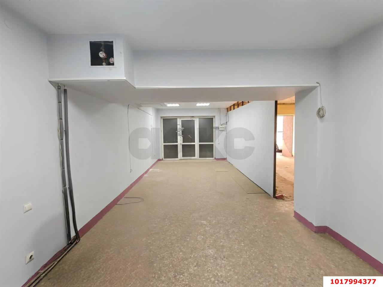 Фото №3: Студия <span class="whitespace-nowrap">38 м²</span>, <span class="whitespace-nowrap">1/5 эт.</span> - Краснодар, Прикубанский внутригородской округ, Калинино, мкр. Завод Радиоизмерительных Приборов, пер. Гаражный, 12/2