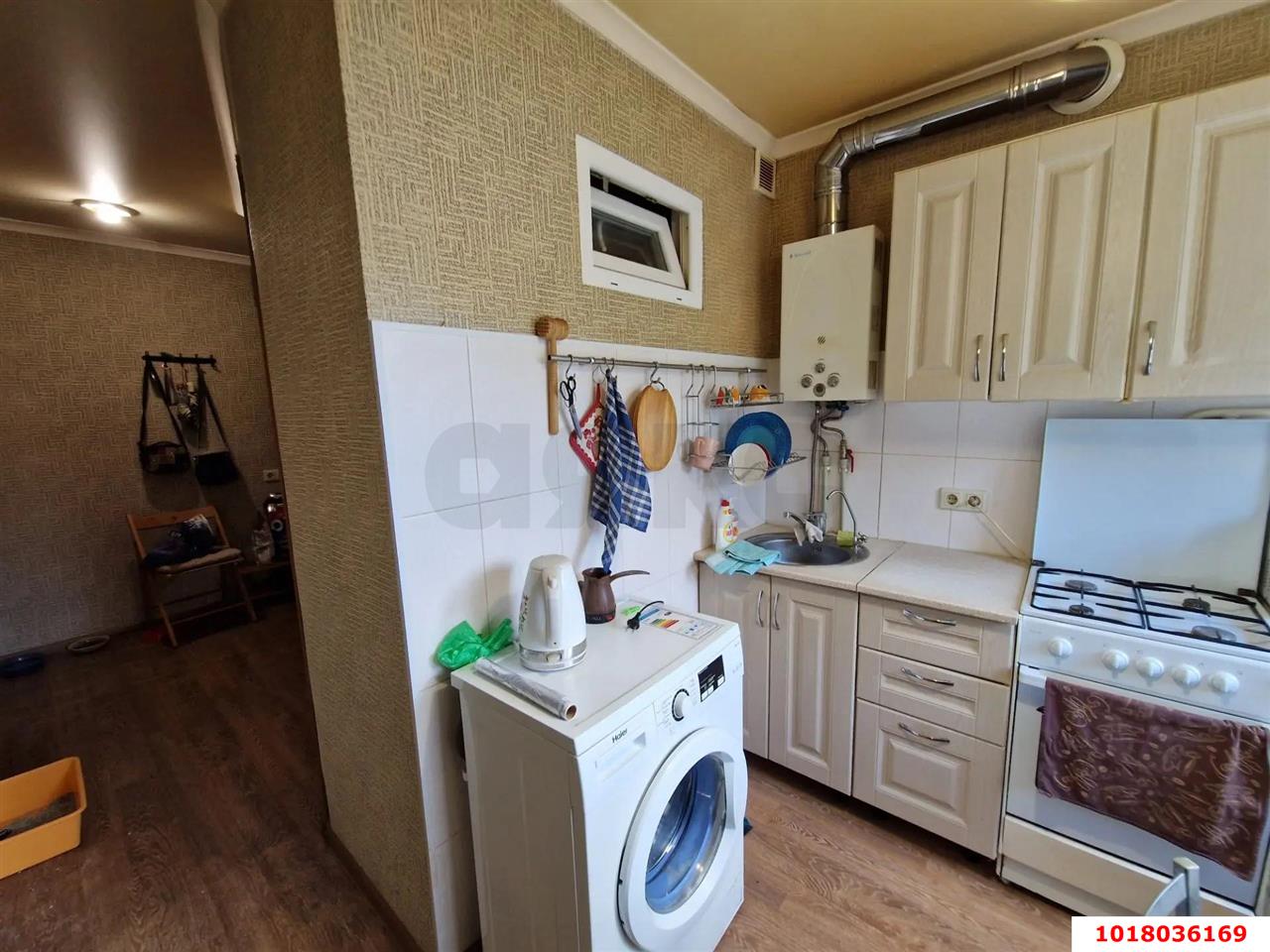 Фото №3: 2-комнатная квартира <span class="whitespace-nowrap">45 м²</span>, <span class="whitespace-nowrap">1/5 эт.</span> - Краснодар, Прикубанский внутригородской округ, мкр. Фестивальный, ул. Атарбекова, 30