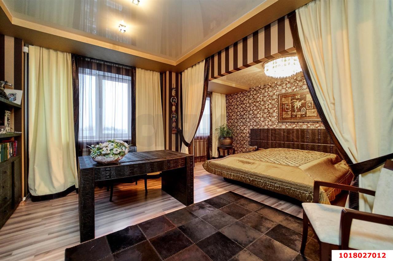 Фото №5: 5+-комнатная квартира <span class="whitespace-nowrap">240 м²</span>, <span class="whitespace-nowrap">6/6 эт.</span> - Краснодар, мкр. Западный внутригородской округ, ул. Фёдора Лузана, 19