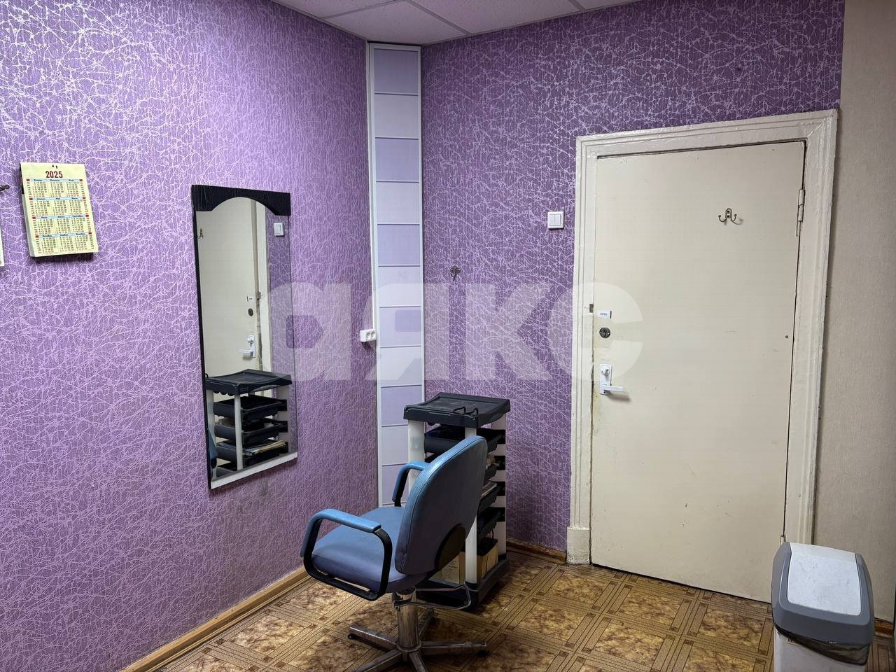 Фото №11: Коммерция <span class="whitespace-nowrap">313 м²</span>, <span class="whitespace-nowrap">1/8 эт.</span> - Волгоград, р. Тракторозаводский, ул. Дзержинского, 15