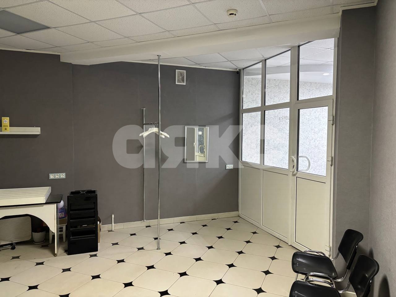 Фото №21: Коммерция <span class="whitespace-nowrap">313 м²</span>, <span class="whitespace-nowrap">1/8 эт.</span> - Волгоград, р. Тракторозаводский, ул. Дзержинского, 15