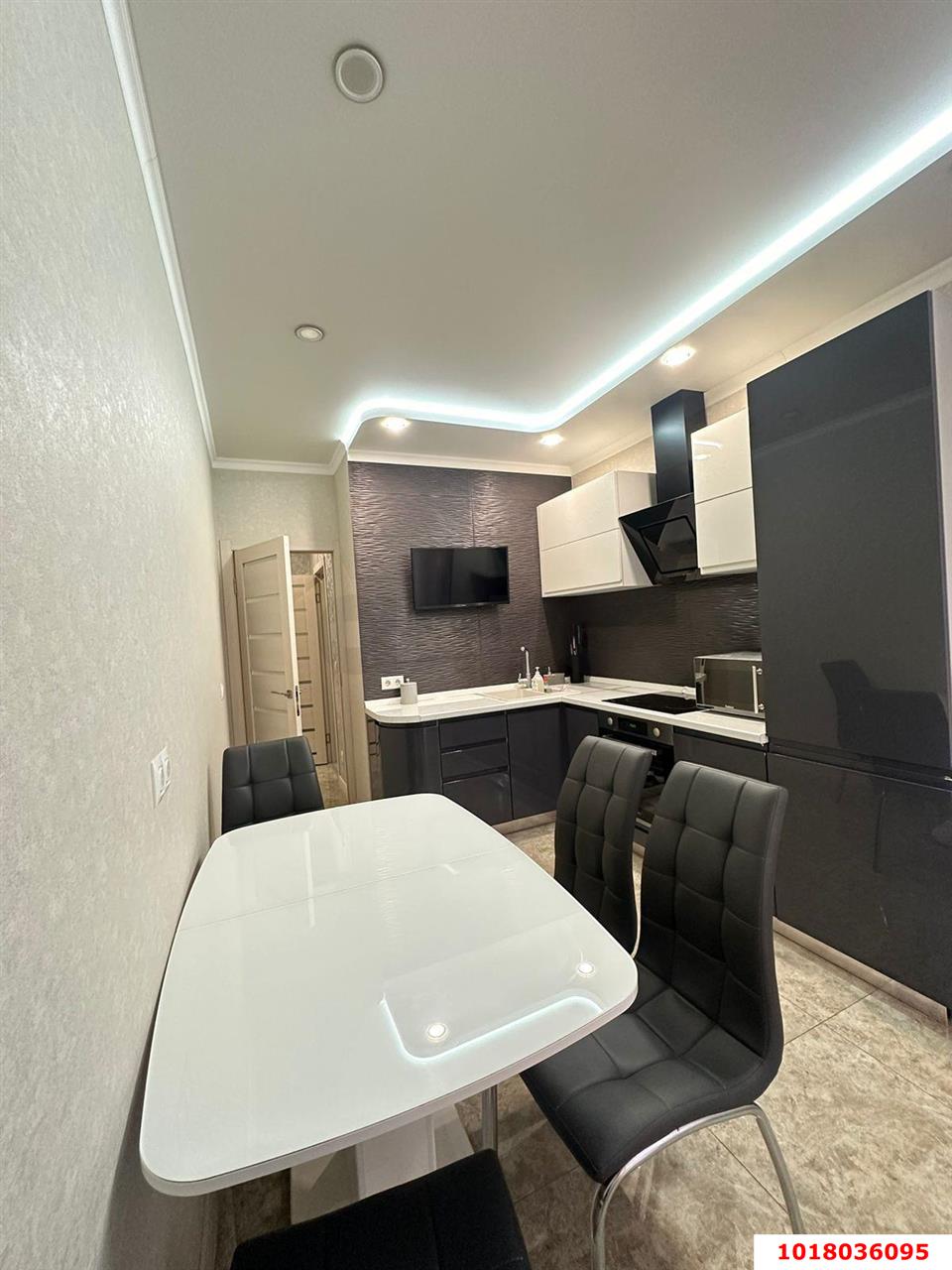 Фото №3: 1-комнатная квартира <span class="whitespace-nowrap">52 м²</span>, <span class="whitespace-nowrap">5/9 эт.</span> - Краснодар, Карасунский внутригородской округ, жилой комплекс Империал, ж/м Пашковский, ул. Леонида Лаврова, 8к3
