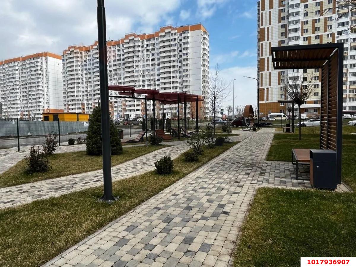 Фото №2: 2-комнатная квартира <span class="whitespace-nowrap">61 м²</span>, <span class="whitespace-nowrap">3/18 эт.</span> - Краснодар, Прикубанский внутригородской округ, ЖК Бауинвест, мкр. ЖК Парк у Дома, ул. Героя Владислава Посадского, 17